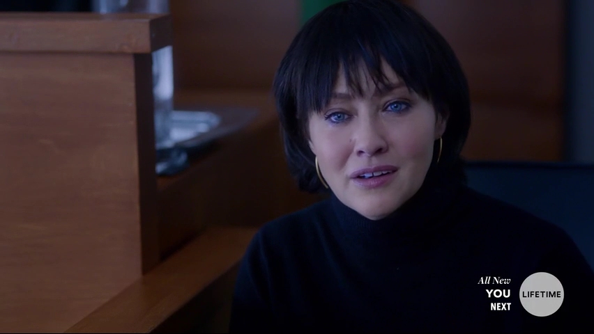 Charmed-Online-dot-NoOneWouldTell5539.jpg Charmed-Online-dot-NoOneWouldTell5539.jpg