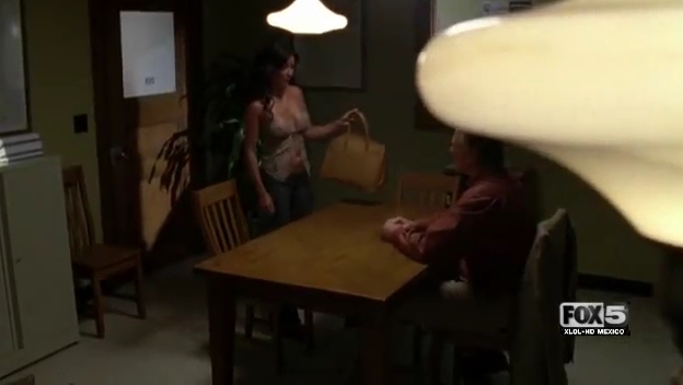Charmed-Online-dot-nl_NorthShore1x12-1203.jpg