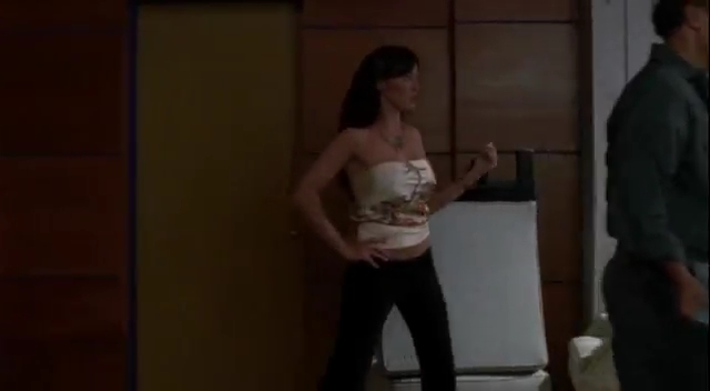 Charmed-Online-dot-nl_NorthShore1x13-0806.jpg