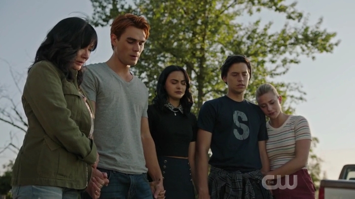 Charmed-Online-dot-nl_Riverdale4x01-01280.jpg Charmed-Online-dot-nl_Riverdale4x01-01280.jpg