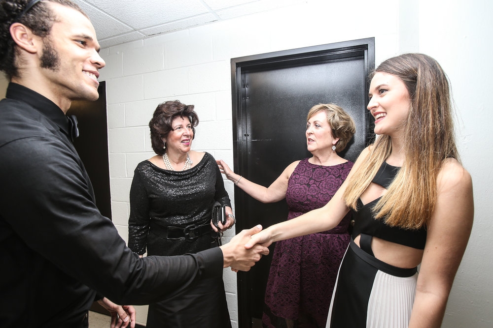 backstage005.jpg