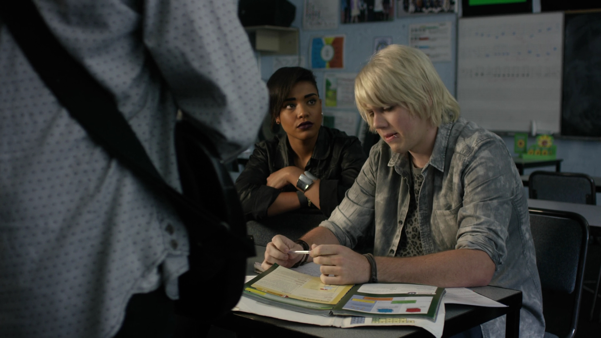 Charmed-Online-dot-nl_EmoTheMusical1724.jpg Charmed-Online-dot-nl_EmoTheMusical1724.jpg