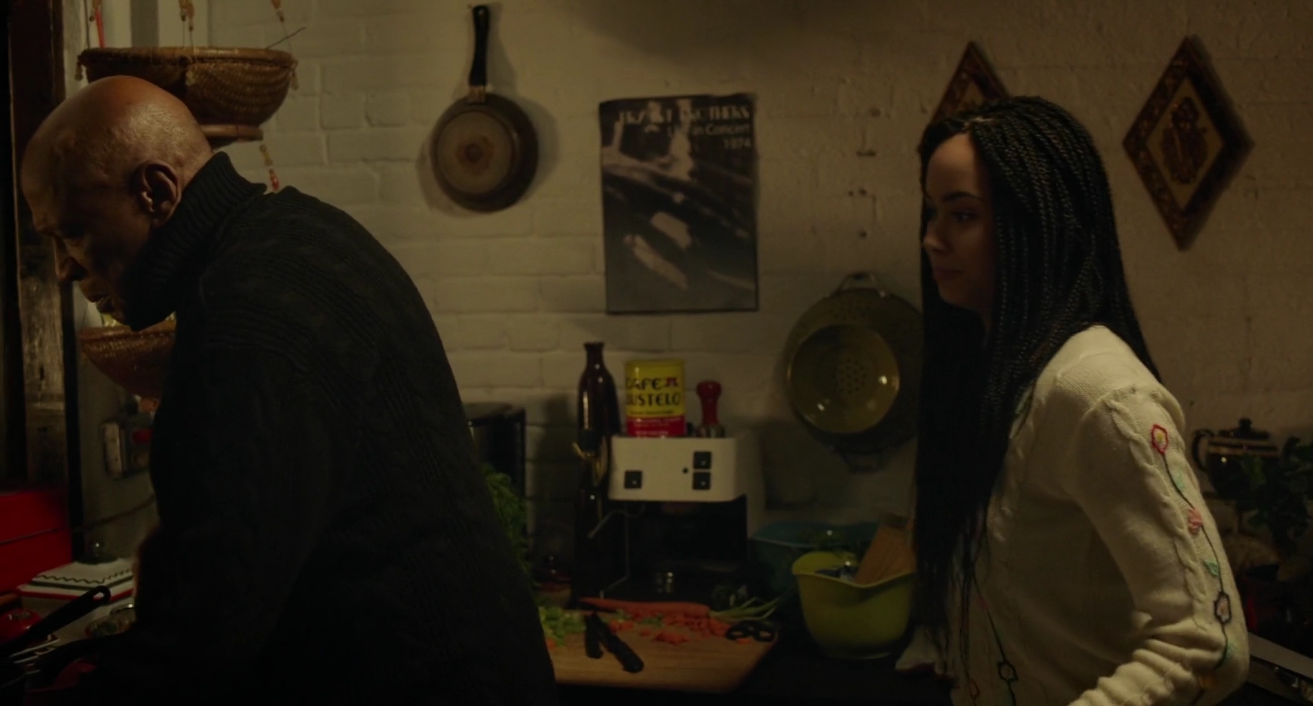 Charmed-Online-dot-nl_BreakingBrooklynskyBusiness0615.jpg
