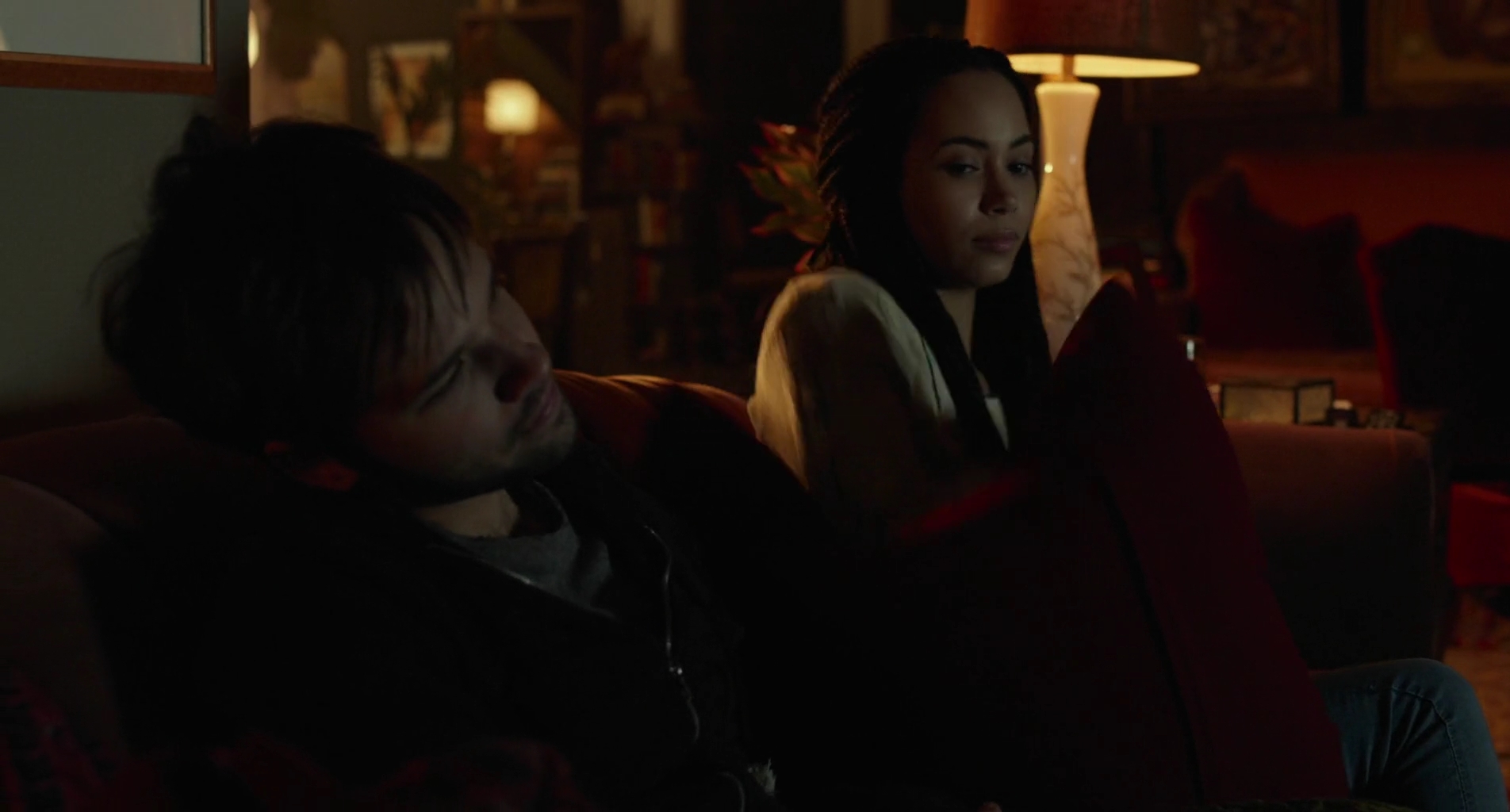 Charmed-Online-dot-nl_BreakingBrooklynskyBusiness2364.jpg