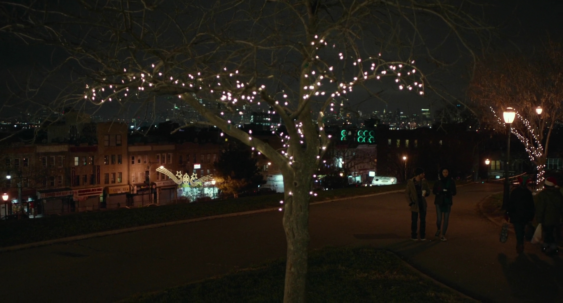 Charmed-Online-dot-nl_BreakingBrooklynskyBusiness2642.jpg