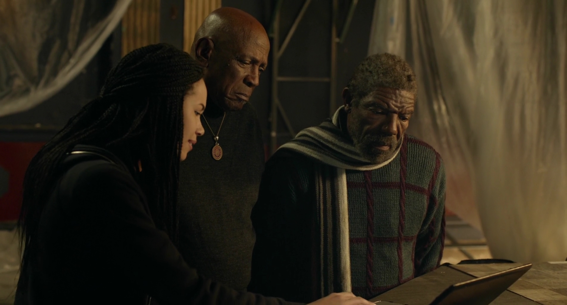 Charmed-Online-dot-nl_BreakingBrooklynskyBusiness4307.jpg