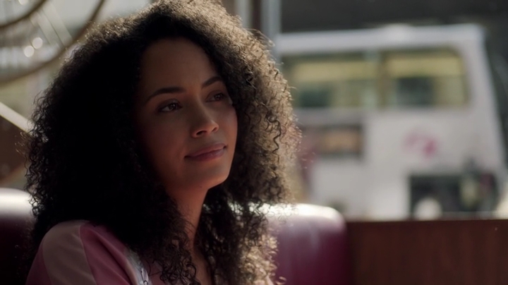 Charmed-Online-dot-nl_AgeBeforeBeauty1x03-6390.jpg