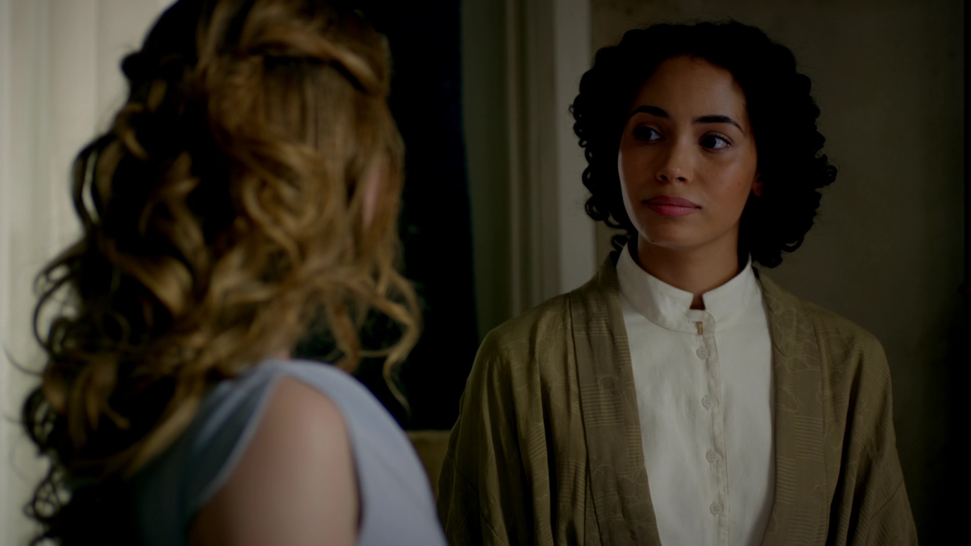 Charmed-Online-dot-nl_IntoTheBallands1x03-1130.jpg Charmed-Online-dot-nl_IntoTheBallands1x03-1130.jpg