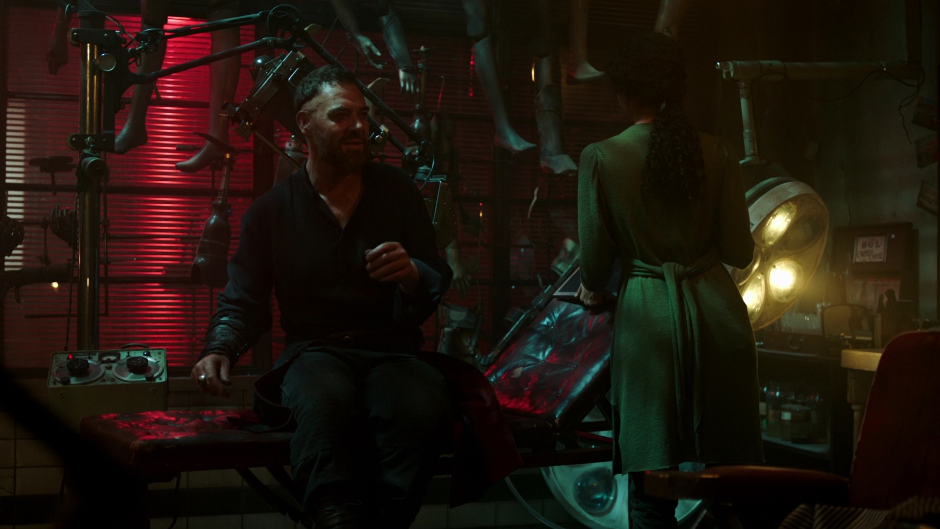 Charmed-Online-dot-nl_IntoTheBadlands2x03-0692.jpg