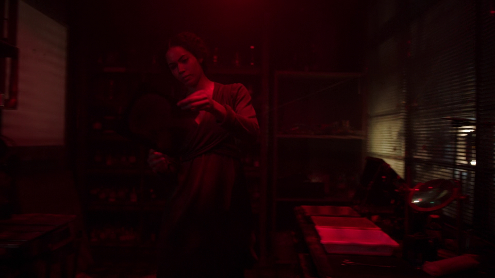 Charmed-Online-dot-nl_IntoTheBadlands2x03-0801.jpg