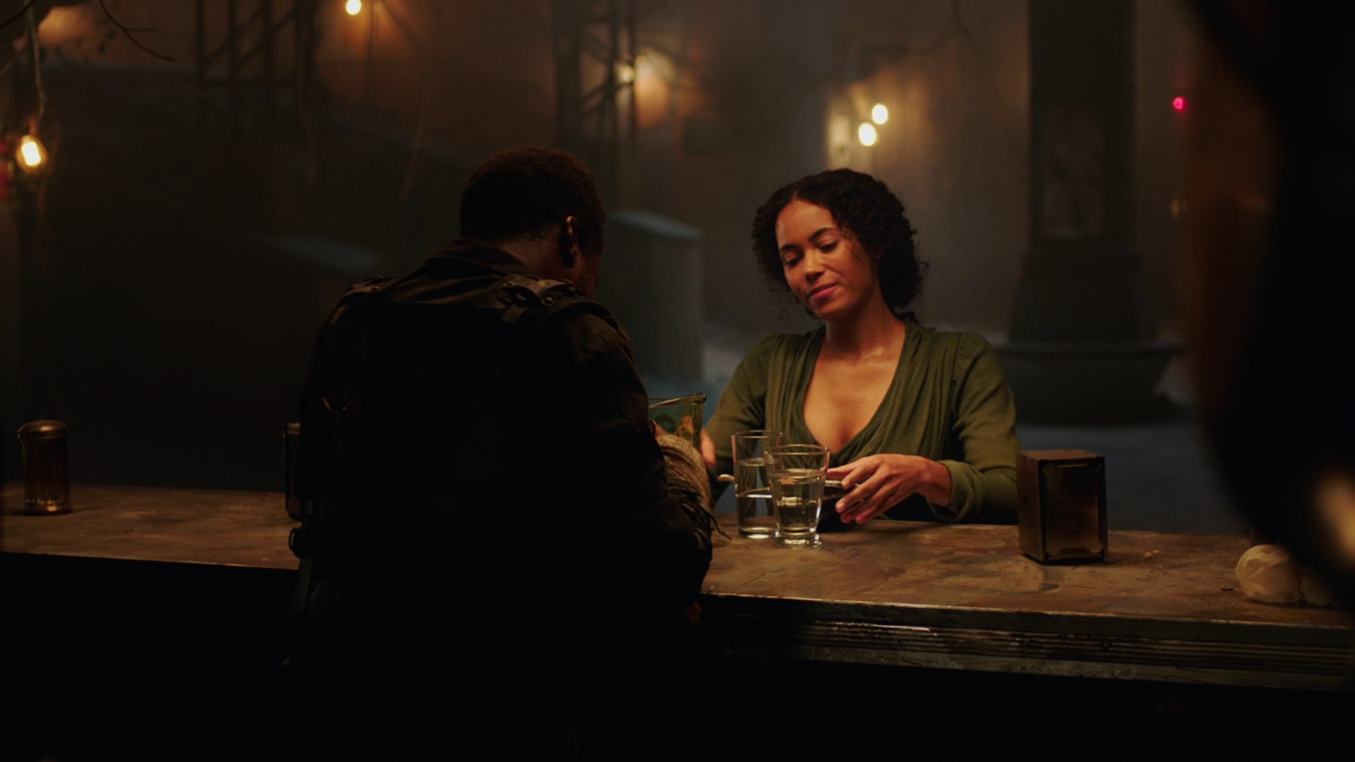 Charmed-Online-dot-nl_IntoTheBadlands2x04-1091.jpg