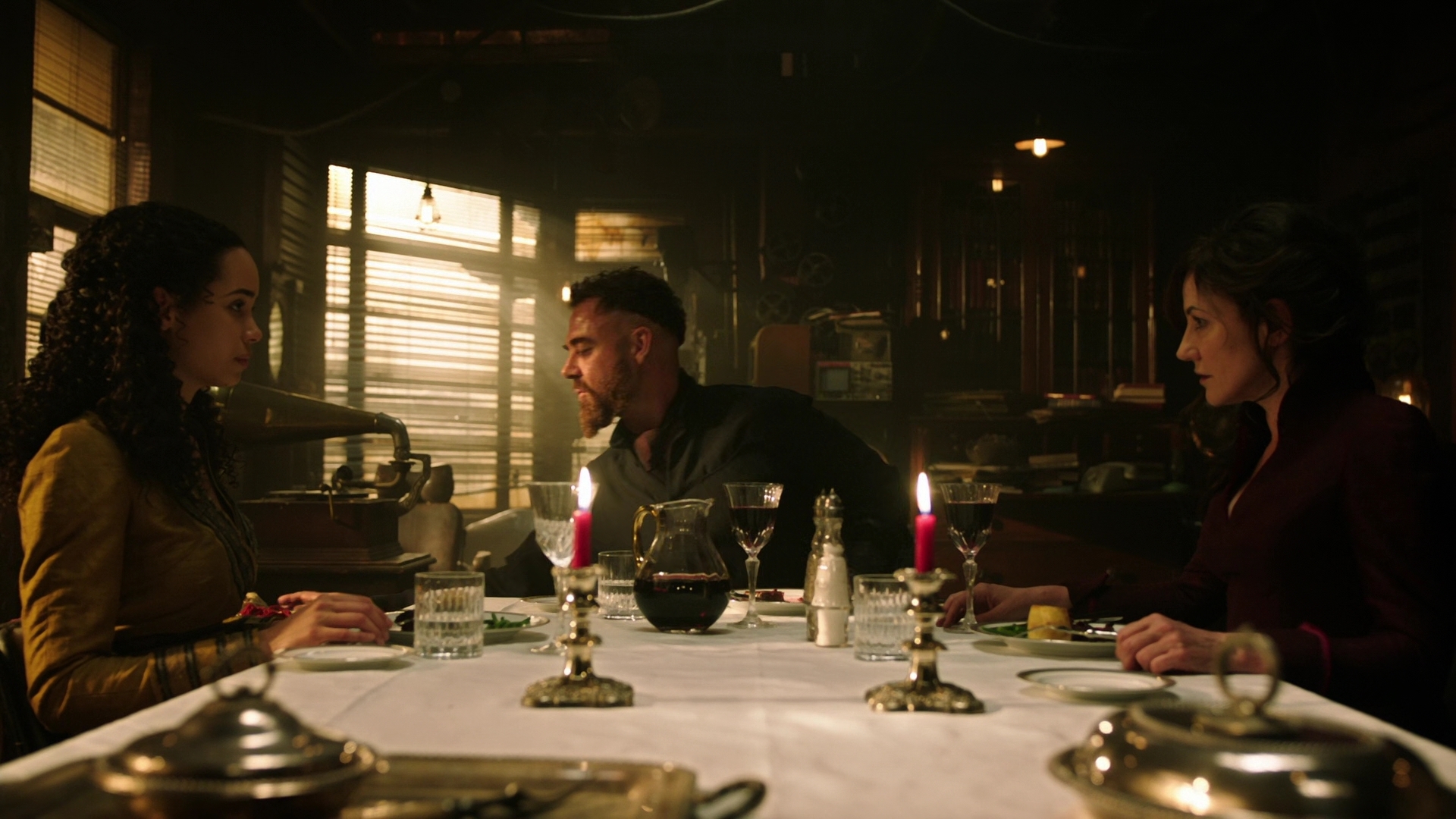 Charmed-Online-dot-nl_IntoTheBadlands2x08-1322.jpg
