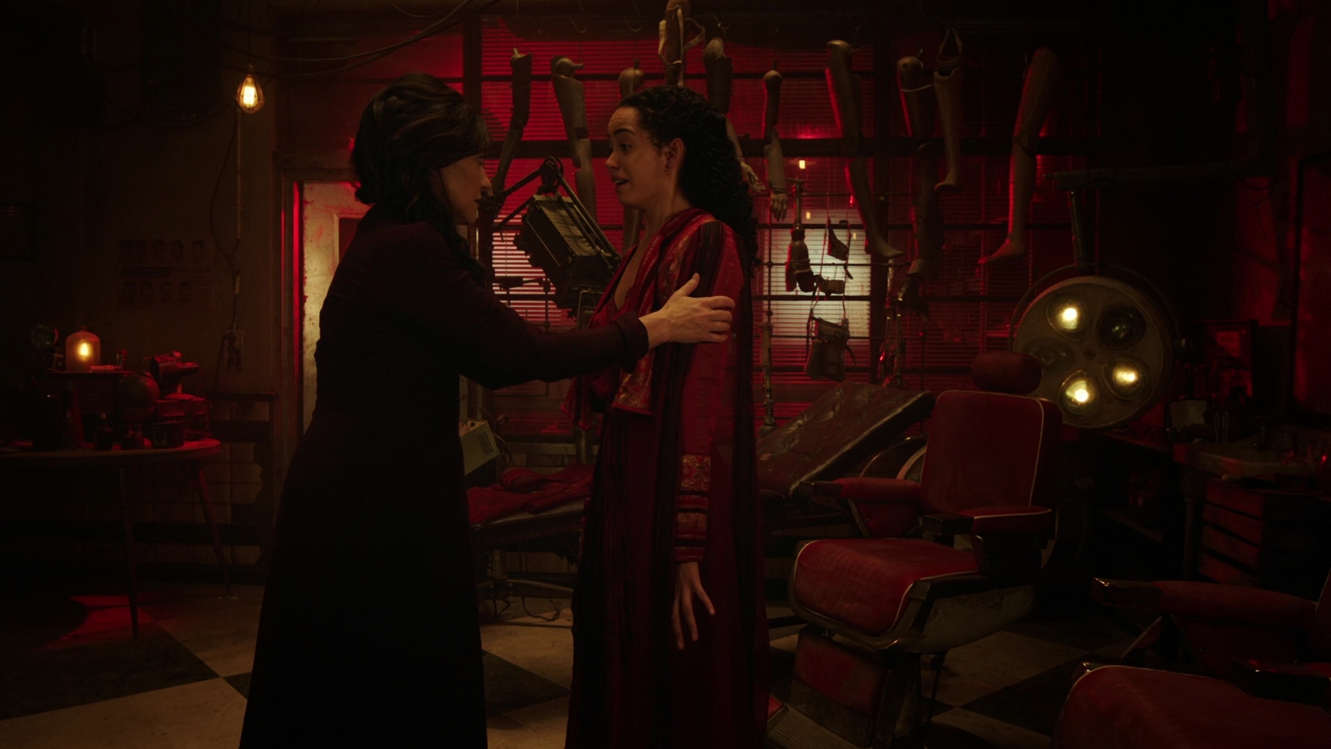 Charmed-Online-dot-nl_IntoTheBadlands2x08-1586.jpg