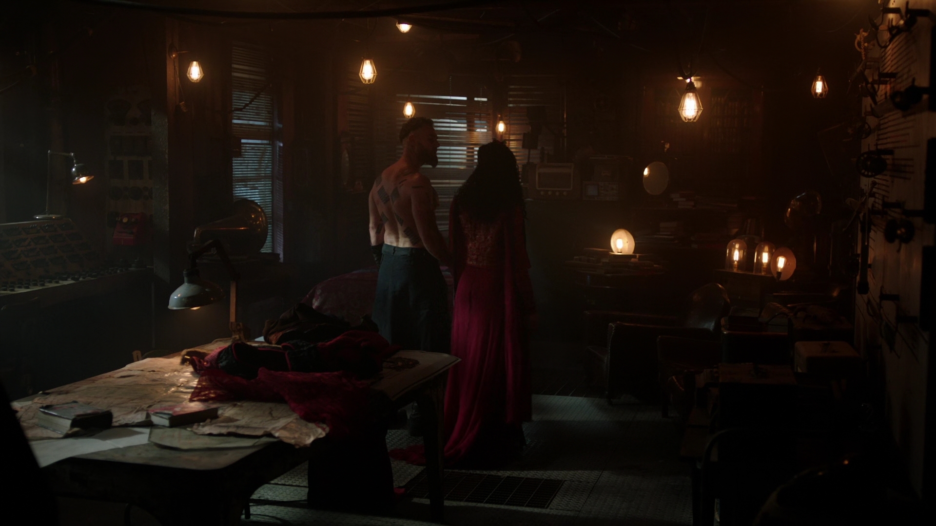Charmed-Online-dot-nl_IntoTheBadlands2x08-2236.jpg