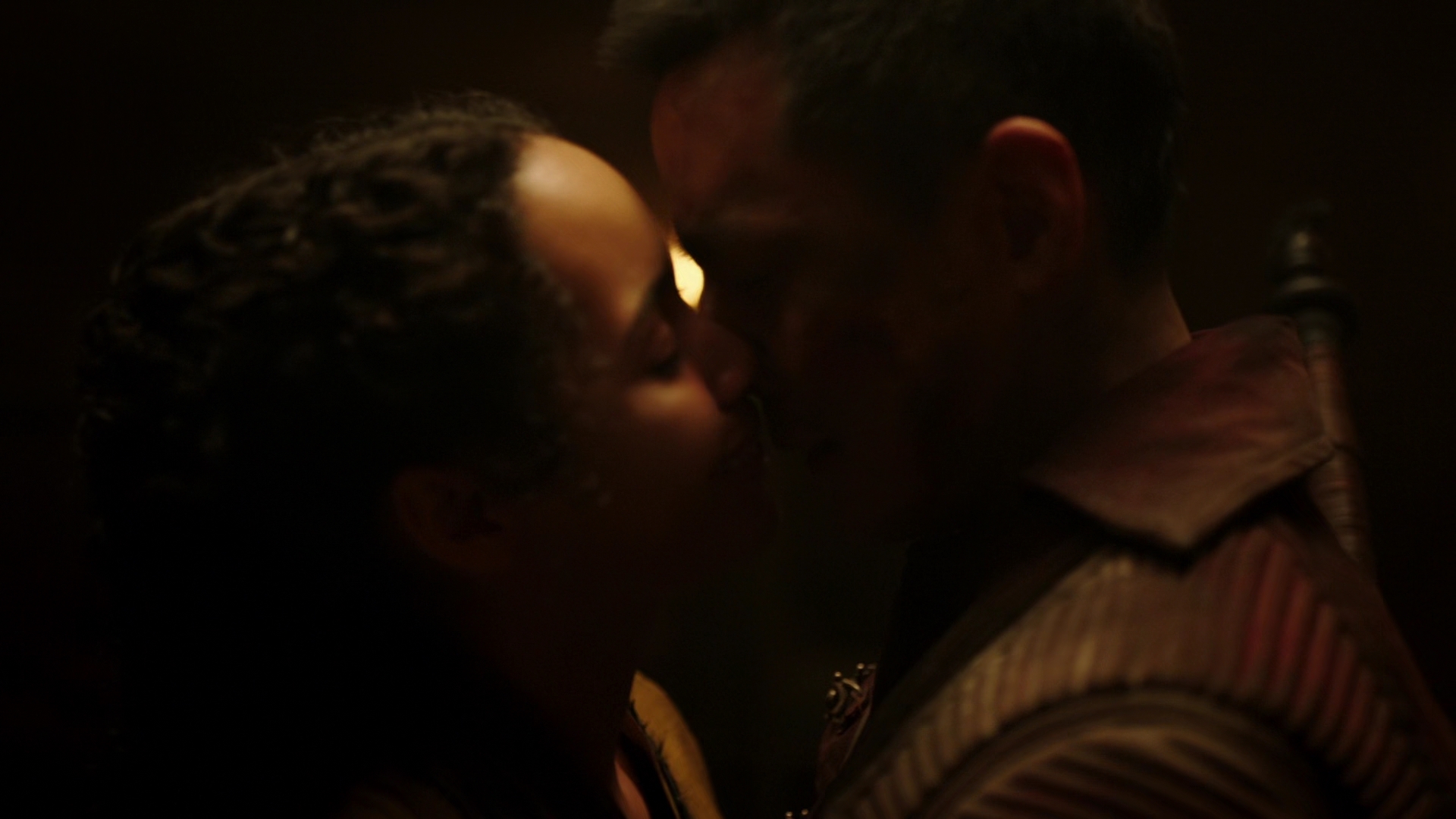 Charmed-Online-dot-nl_IntoTheBadlands2x10-1608.jpg