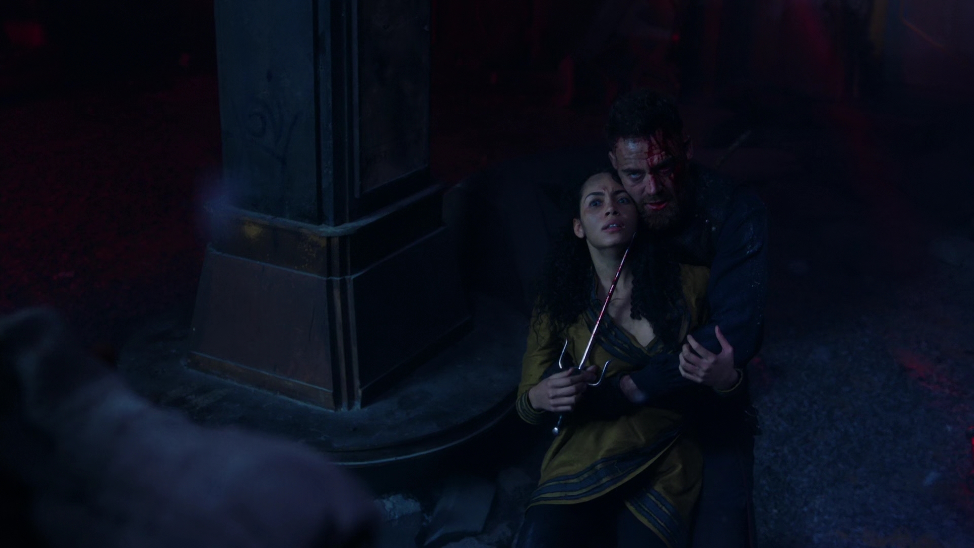 Charmed-Online-dot-nl_IntoTheBadlands2x10-2140.jpg