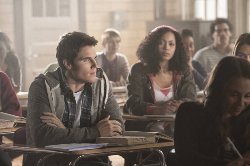 1x01-002.jpg