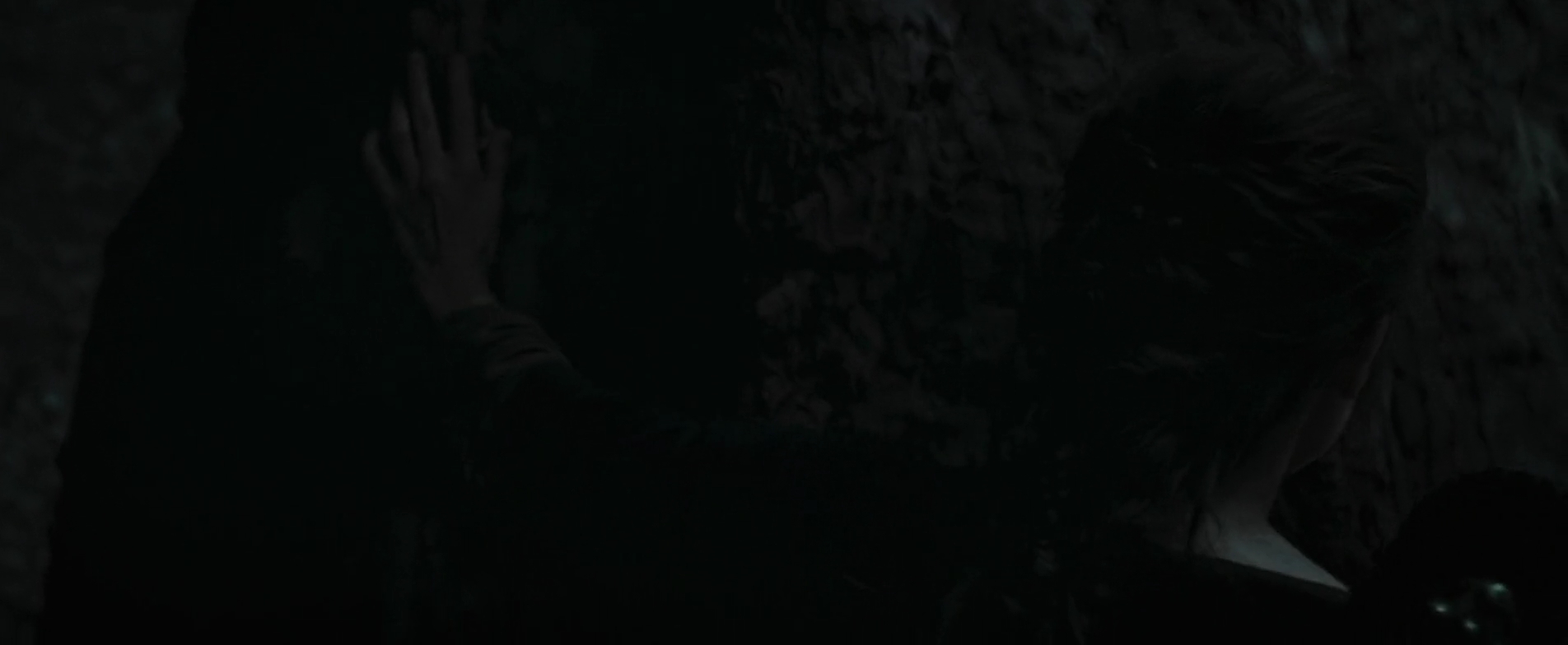 Charmed-Online-dot-nl_TheRisingHawk0718.jpg