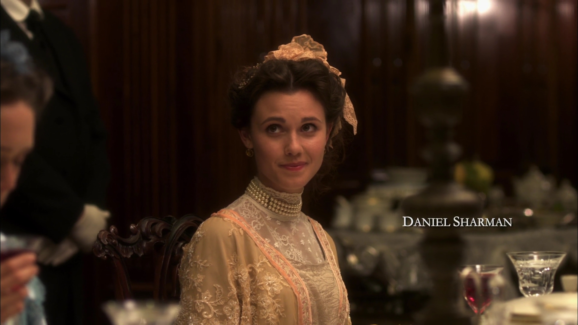Charmed-Online-dot-nl-WhenCallsTheHearts0033.jpg