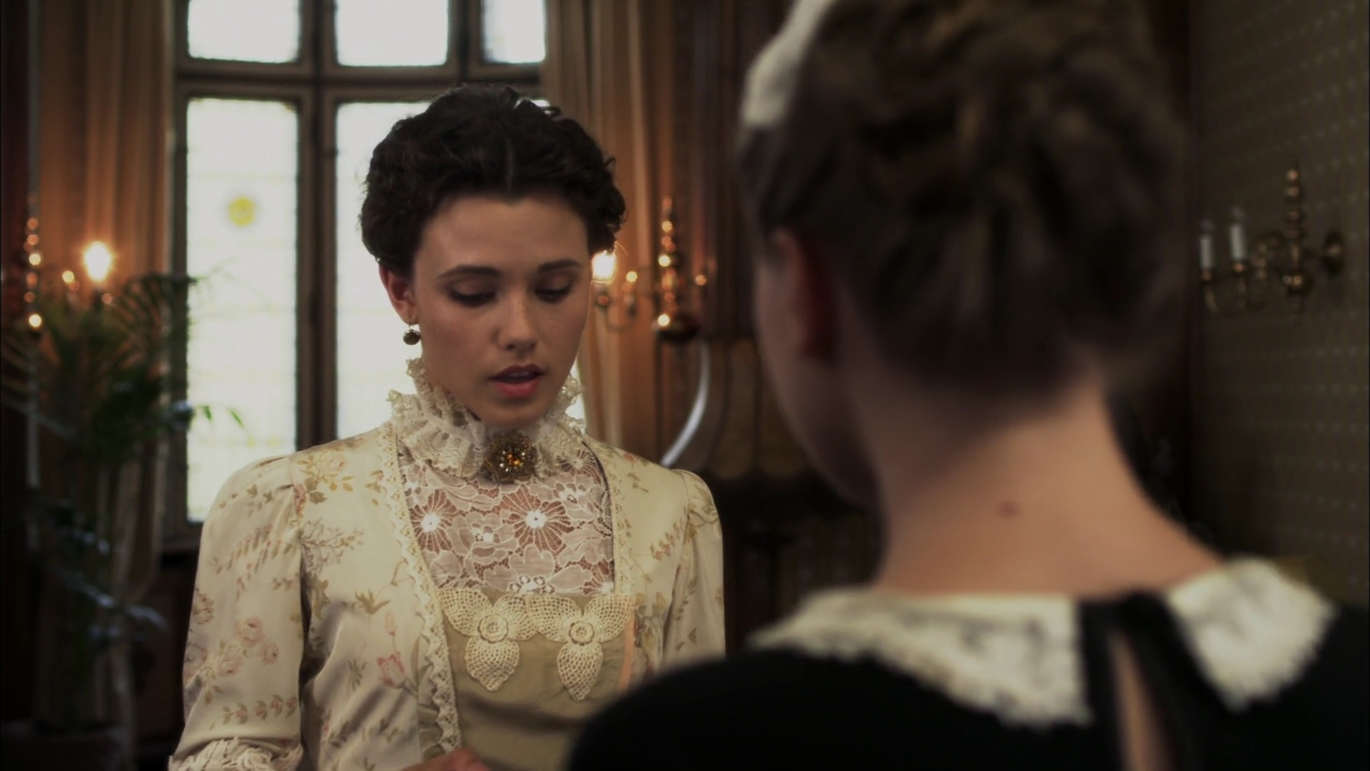 Charmed-Online-dot-nl-WhenCallsTheHearts0342.jpg Charmed-Online-dot-nl-WhenCallsTheHearts0342.jpg