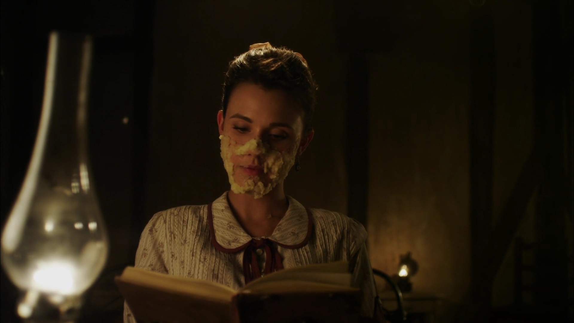 Charmed-Online-dot-nl-WhenCallsTheHearts1562.jpg Charmed-Online-dot-nl-WhenCallsTheHearts1562.jpg