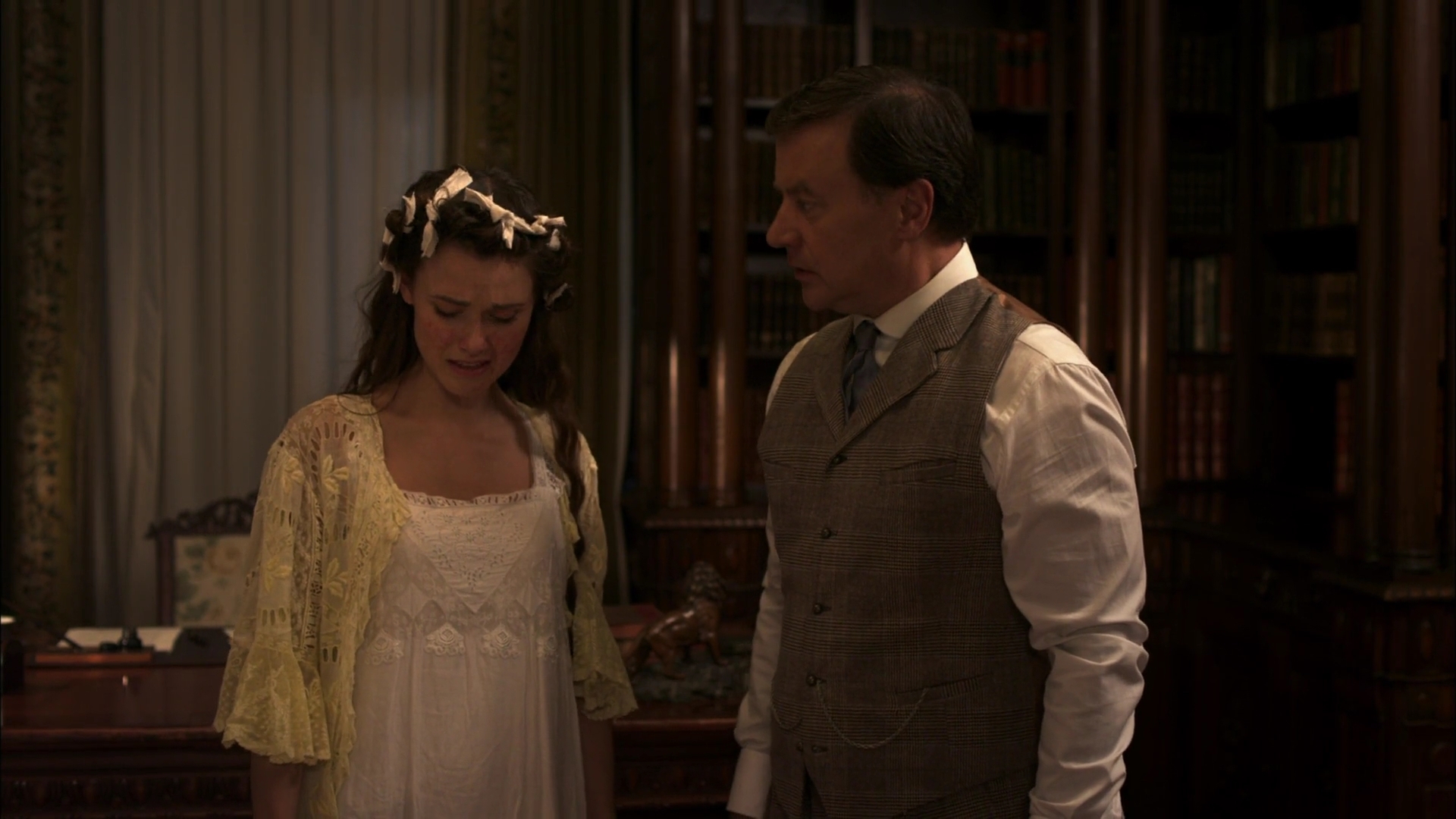 Charmed-Online-dot-nl-WhenCallsTheHearts2169.jpg Charmed-Online-dot-nl-WhenCallsTheHearts2169.jpg