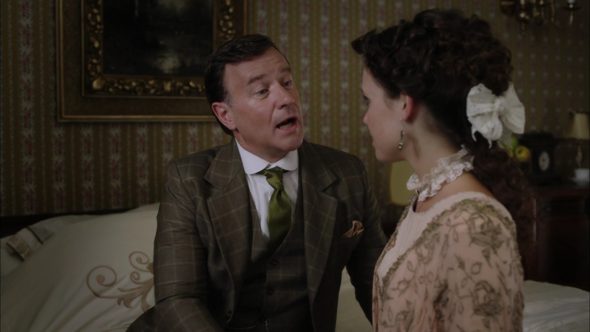 Charmed-Online-dot-nl-WhenCallsTheHearts2366.jpg