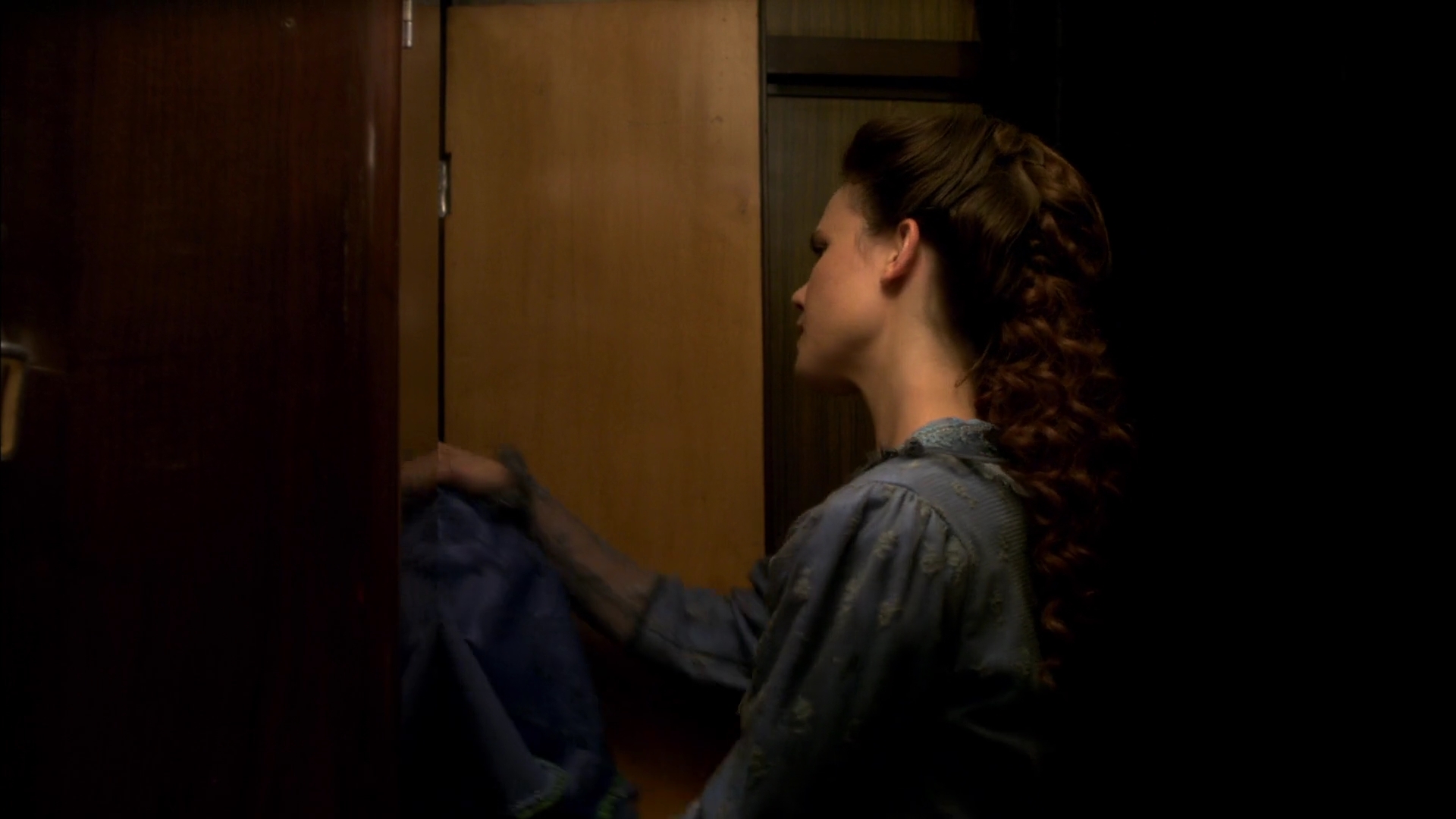 Charmed-Online-dot-nl-WhenCallsTheHearts2850.jpg