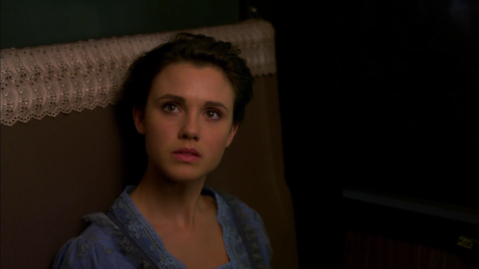 Charmed-Online-dot-nl-WhenCallsTheHearts3244.jpg