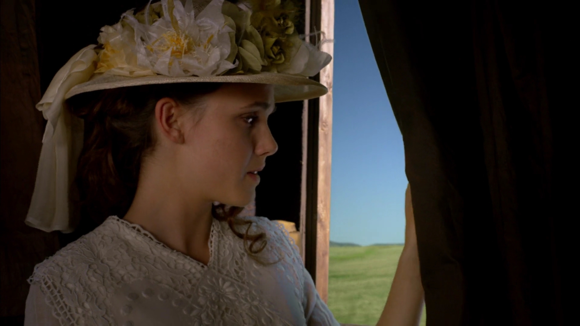 Charmed-Online-dot-nl-WhenCallsTheHearts3307.jpg Charmed-Online-dot-nl-WhenCallsTheHearts3307.jpg