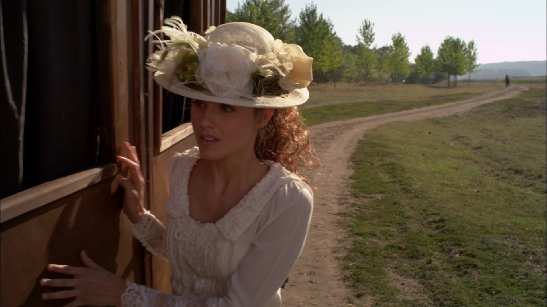 Charmed-Online-dot-nl-WhenCallsTheHearts4024.jpg