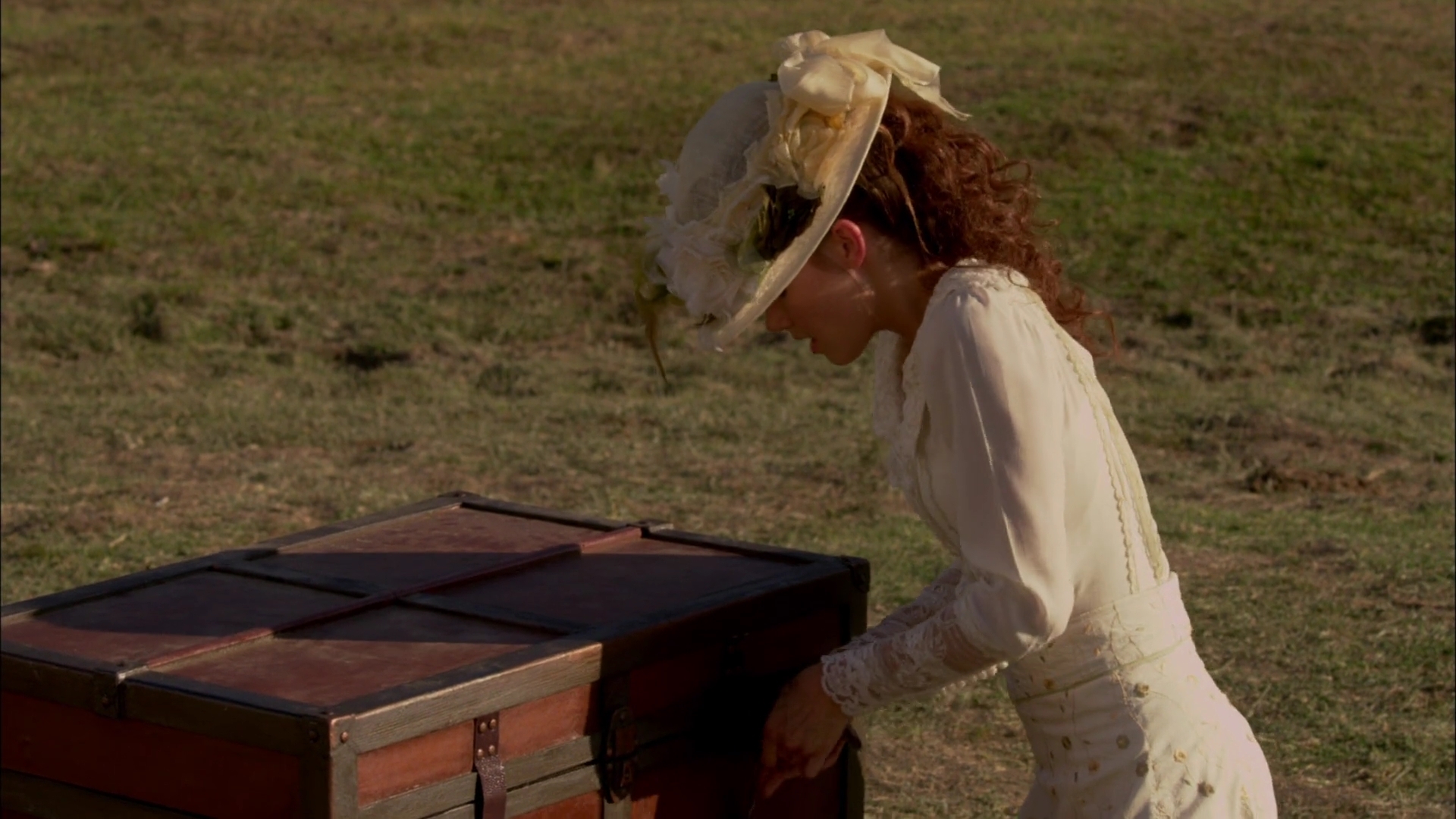 Charmed-Online-dot-nl-WhenCallsTheHearts4198.jpg
