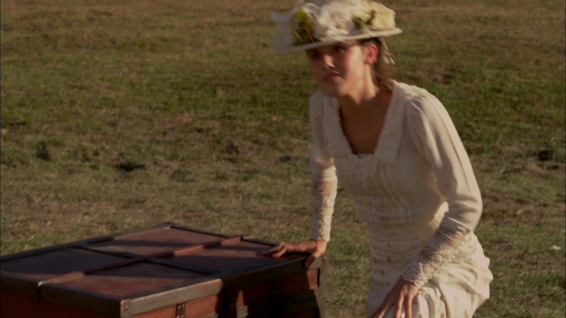 Charmed-Online-dot-nl-WhenCallsTheHearts4200.jpg