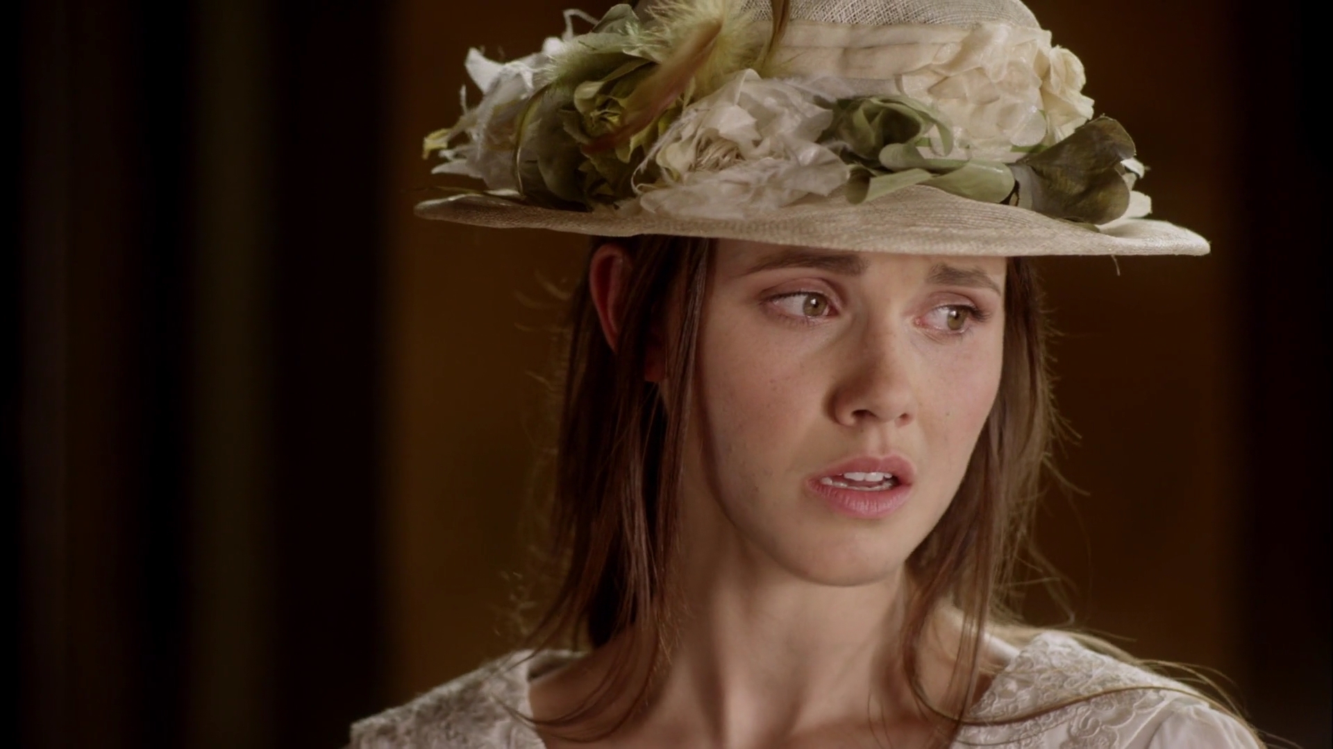 Charmed-Online-dot-nl-WhenCallsTheHearts4876.jpg