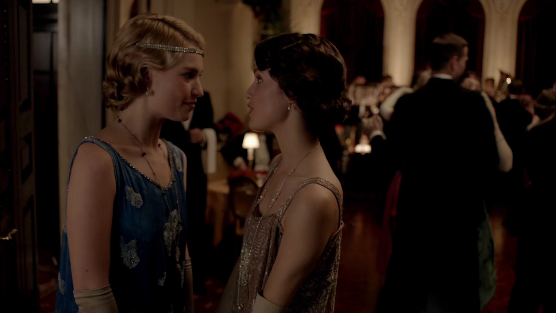 Charmed-Online-dot-nl-DowntownAbbey4x09-0360.jpg