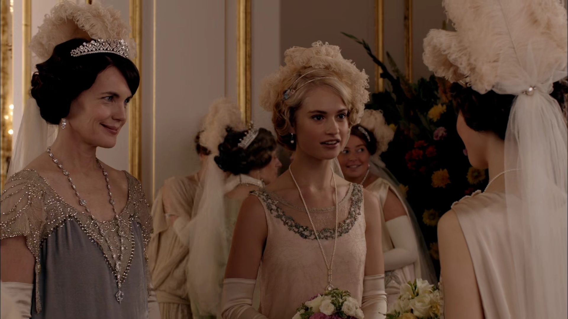 Charmed-Online-dot-nl-DowntownAbbey4x09-2001.jpg
