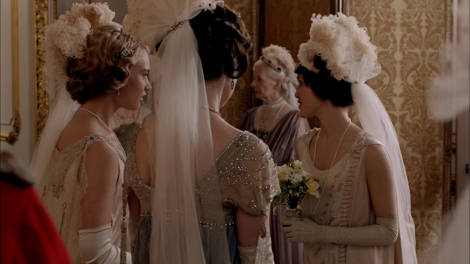 Charmed-Online-dot-nl-DowntownAbbey4x09-2003.jpg