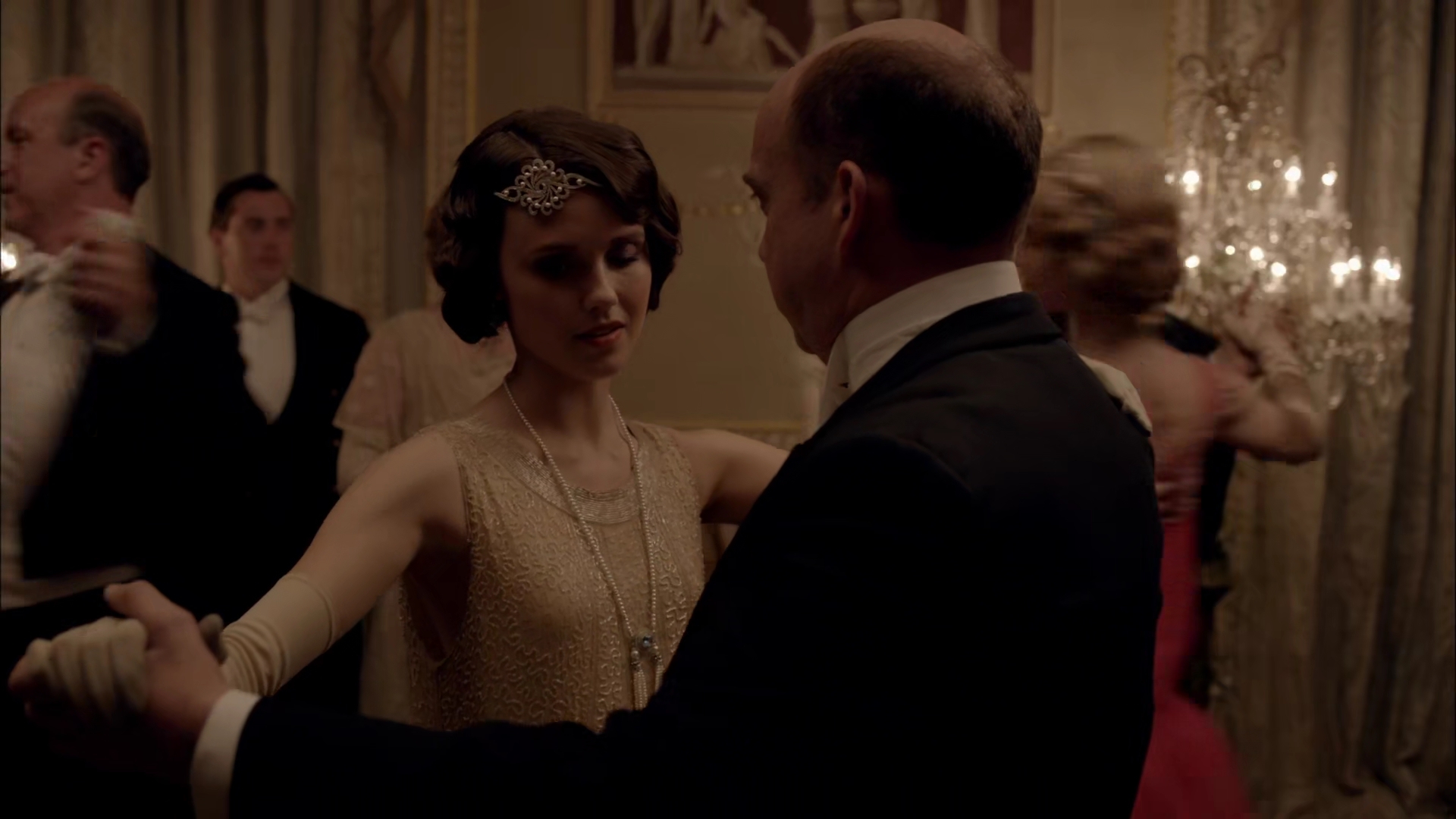 Charmed-Online-dot-nl-DowntownAbbey4x09-4615.jpg