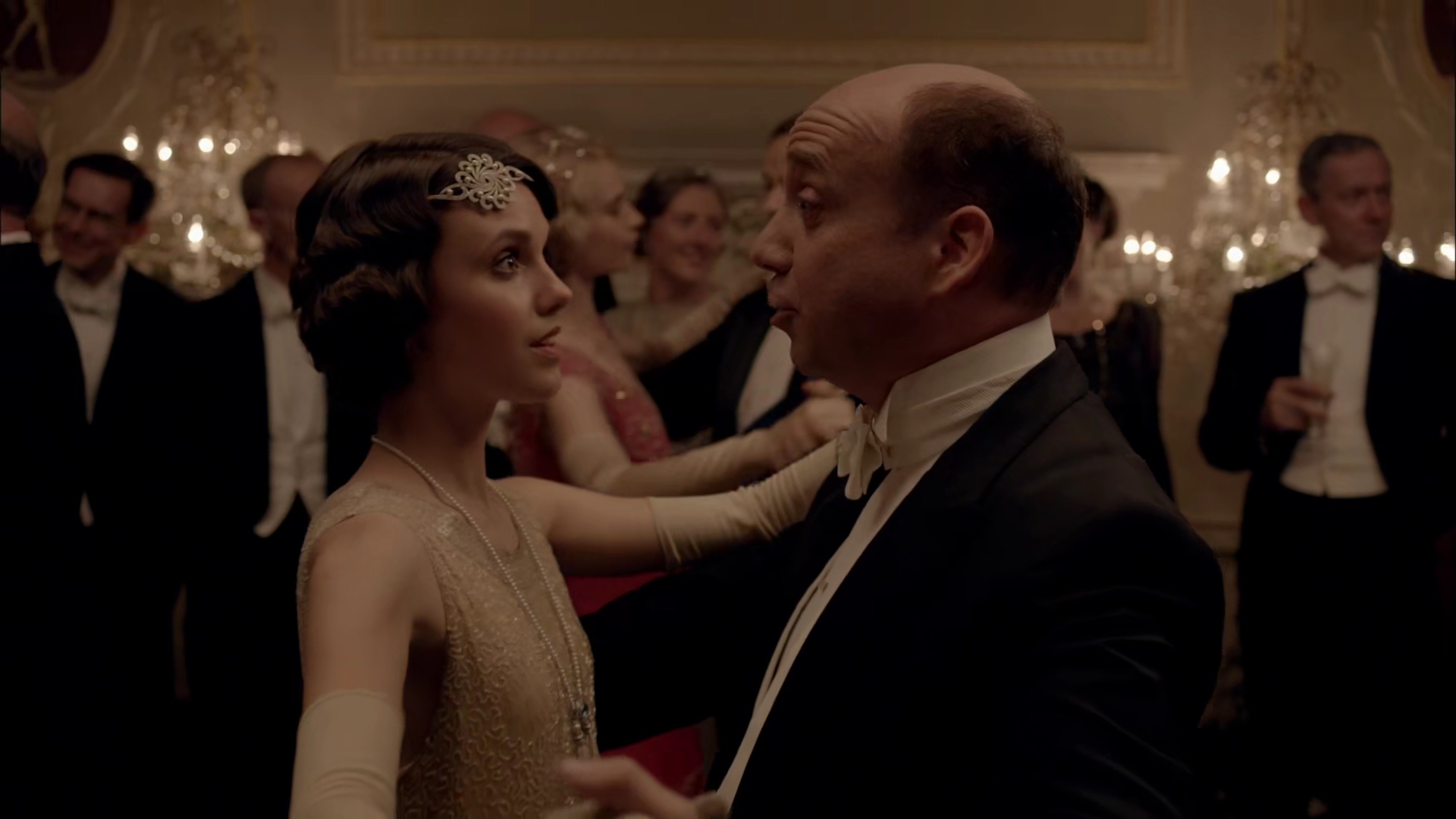 Charmed-Online-dot-nl-DowntownAbbey4x09-4632.jpg