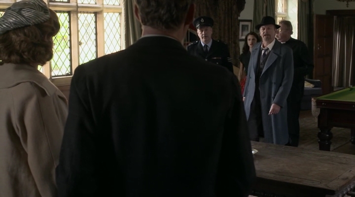 Charmed-Online-dot-nl-FatherBrown2x01-0836.jpg