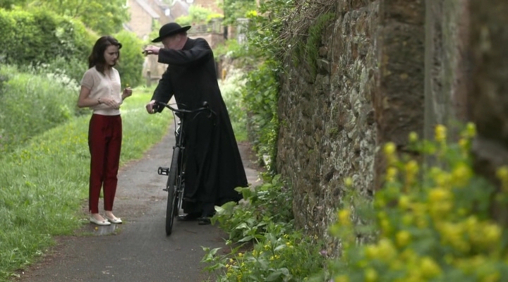 Charmed-Online-dot-nl-FatherBrown2x01-1602.jpg