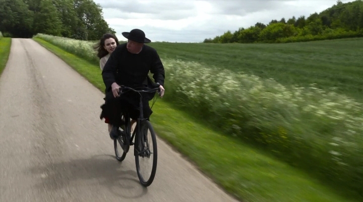 Charmed-Online-dot-nl-FatherBrown2x01-1638.jpg