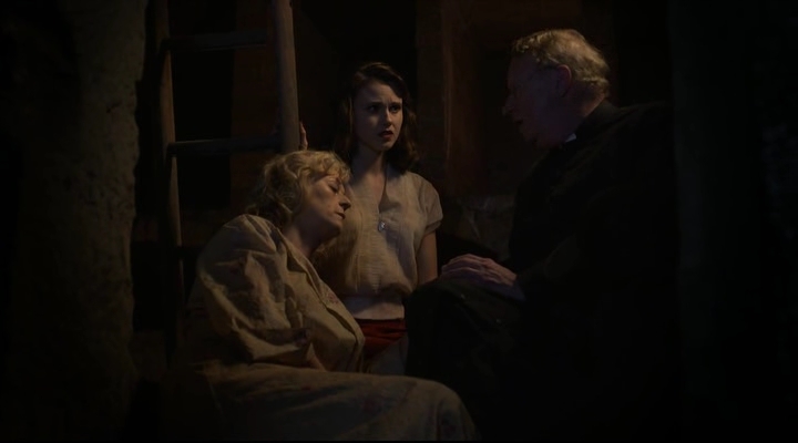 Charmed-Online-dot-nl-FatherBrown2x01-2014.jpg