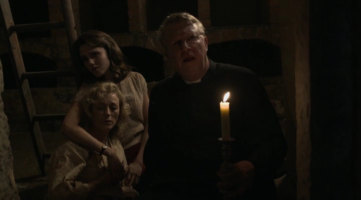 Charmed-Online-dot-nl-FatherBrown2x01-2225.jpg