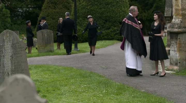 Charmed-Online-dot-nl-FatherBrown2x01-2510.jpg