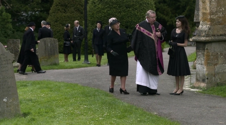 Charmed-Online-dot-nl-FatherBrown2x01-2515.jpg