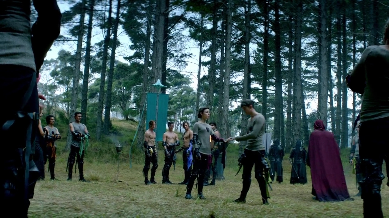 Charmed-Online-dot-nl-TheShannaraChronicles1x01-0214.jpg
