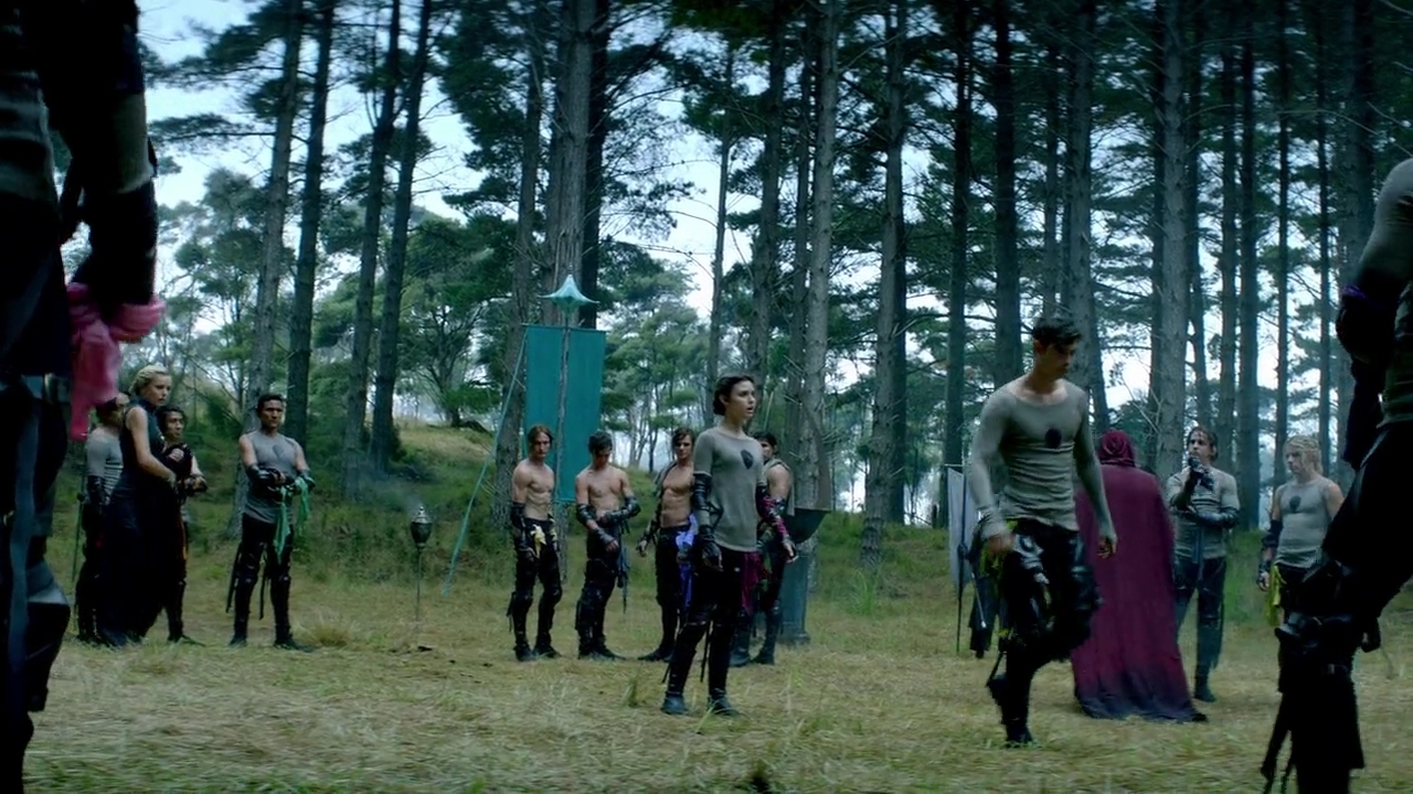 Charmed-Online-dot-nl-TheShannaraChronicles1x01-0215.jpg
