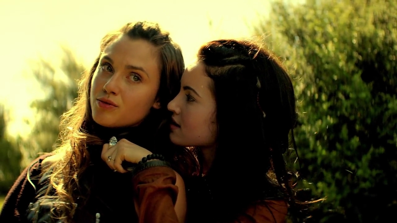 Charmed-Online-dot-nl-TheShannaraChronicles1x03-0607.jpg