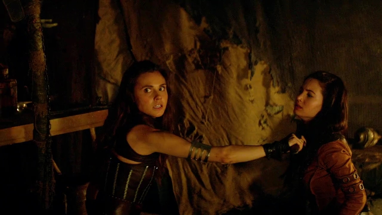 Charmed-Online-dot-nl-TheShannaraChronicles1x03-1301.jpg